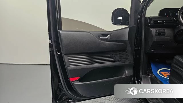 Hyundai Staria id 5028088 из Кореи 16