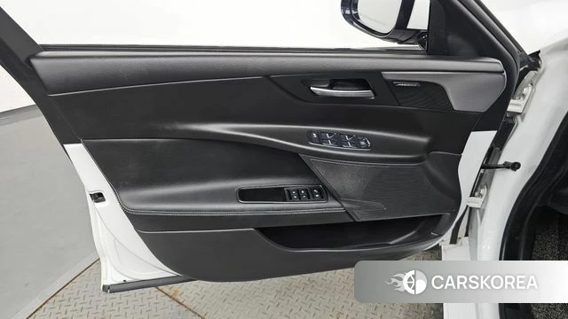 Jaguar XE id 4759929 из Кореи 16
