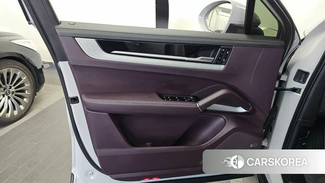 Porsche Cayenne (PO536) id 5011390 из Кореи 16