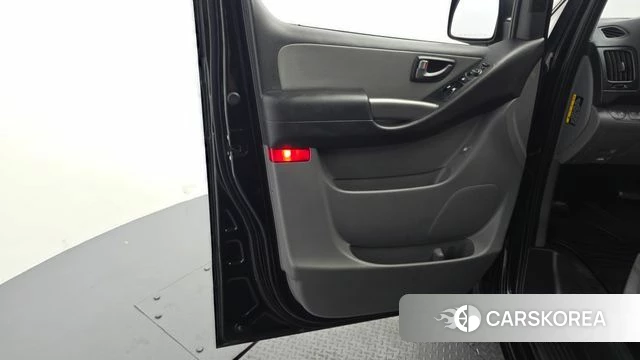 Hyundai The New Grand Starex id 4637716 из Кореи 16
