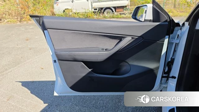 Tesla Model Y id 4966602 из Кореи 16