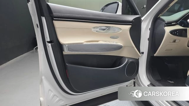 Genesis GV70 id 4965921 из Кореи 16