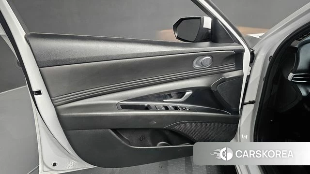Hyundai Avante Hybrid (CN7) id 5016872 из Кореи 16