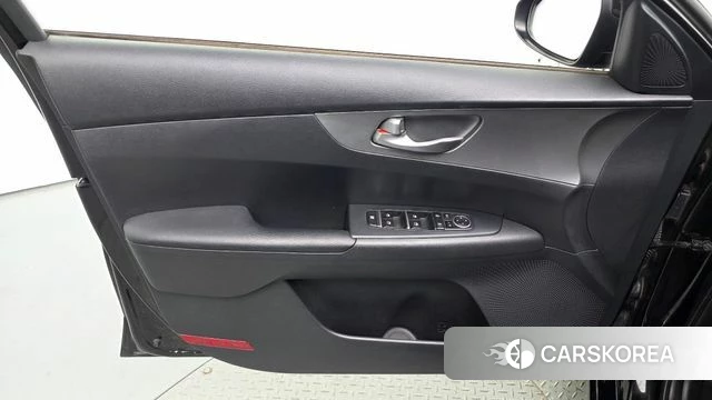 Kia Come New K3 id 4959545 из Кореи 16
