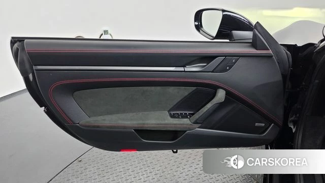 Porsche 911(992) id 4935586 из Кореи 16