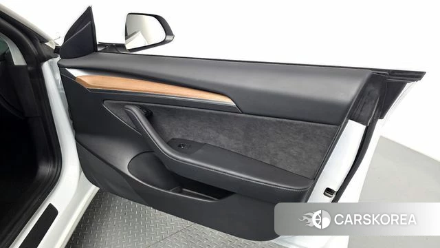 Tesla Model 3 id 5017805 из Кореи 16