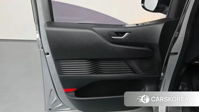 Hyundai Staria id 5003383 из Кореи 16