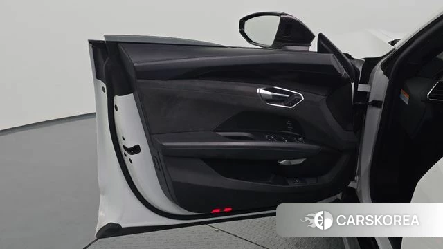 Audi e-Tron GT id 5027930 из Кореи 16