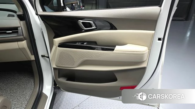 Kia Carnival 4th generation id 4936900 из Кореи 16