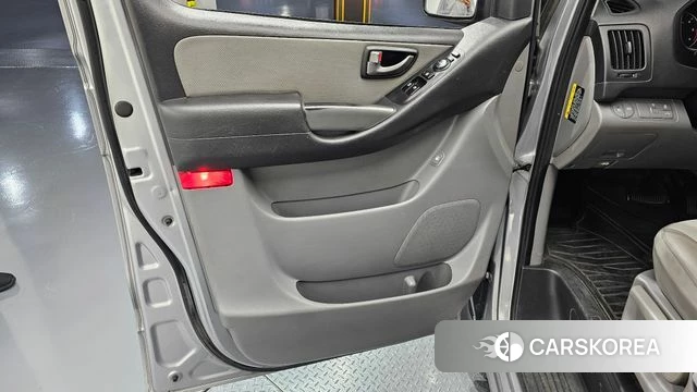 Hyundai The New Grand Starex id 4998710 из Кореи 16