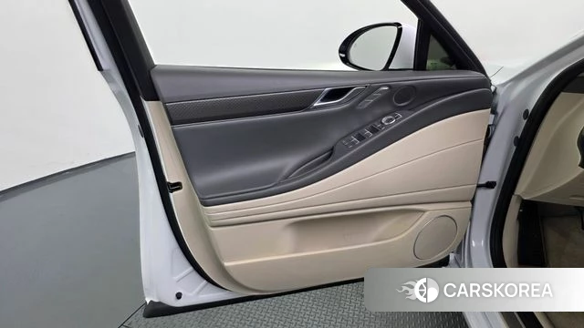 Genesis G80 (RG3) id 4995698 из Кореи 16