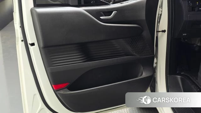 Hyundai Staria id 4957812 из Кореи 16