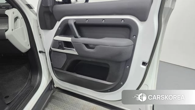 Land Rover Defender (L663) id 5033976 из Кореи 16