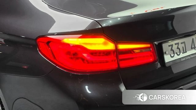 BMW 5 Series (G30) id 4978201 из Кореи 16