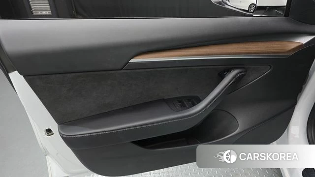 Tesla Model 3 id 4666303 из Кореи 16