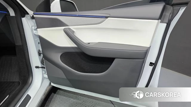 Tesla Model Y id 4904323 из Кореи 16