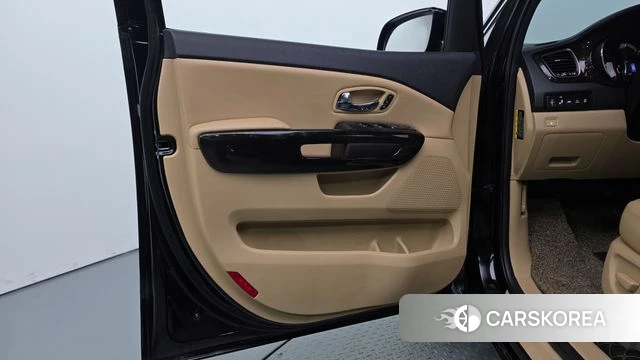 Kia The New Carnival id 4988182 из Кореи 16