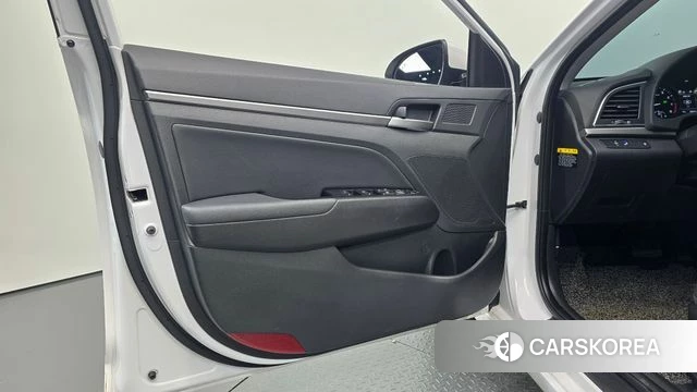 Hyundai Avante AD id 5042255 из Кореи 16