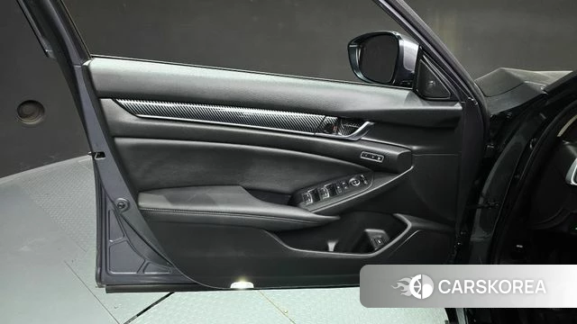 Honda Accord 10th Generation id 5040726 из Кореи 16