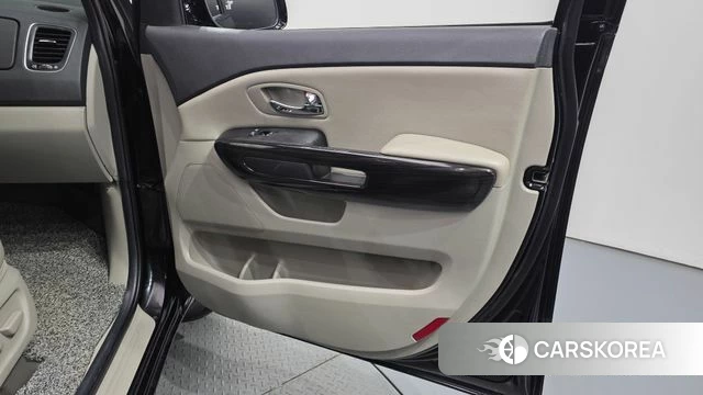 Kia The New Carnival id 4998169 из Кореи 16