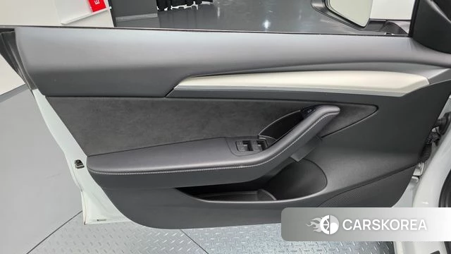 Tesla Model 3 id 4991844 из Кореи 16