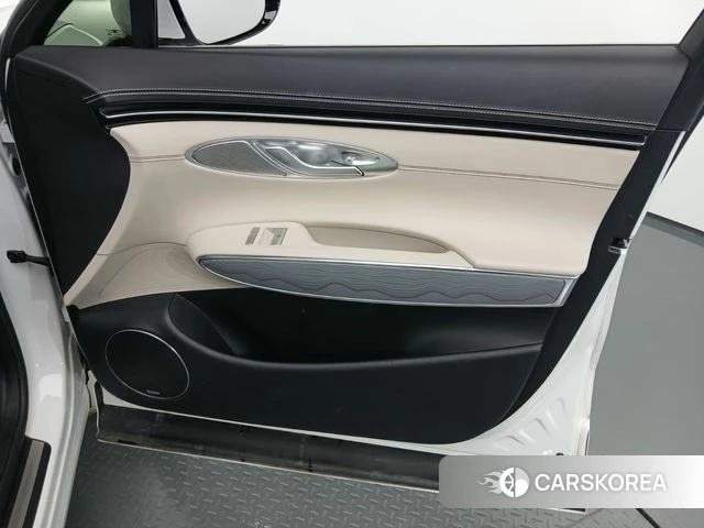 Genesis GV70 id 5027202 из Кореи 16