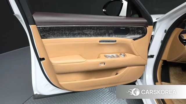 Genesis G90 (RS4) id 4958368 из Кореи 16