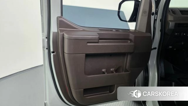 Kia PV5 id 5038975 из Кореи 16