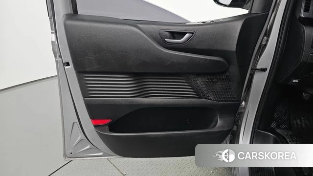 Hyundai Staria id 5040905 из Кореи 16
