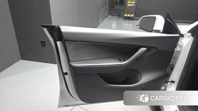 Tesla Model Y id 4881436 из Кореи 16
