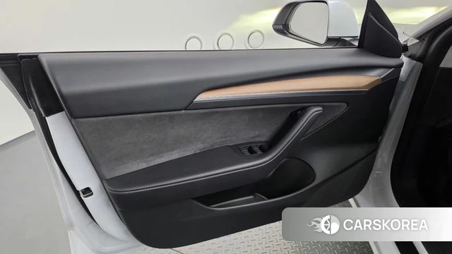 Tesla Model 3 id 4702245 из Кореи 16