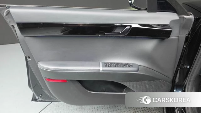 Hyundai Grandeur Hybrid (GN7) id 4762832 из Кореи 16