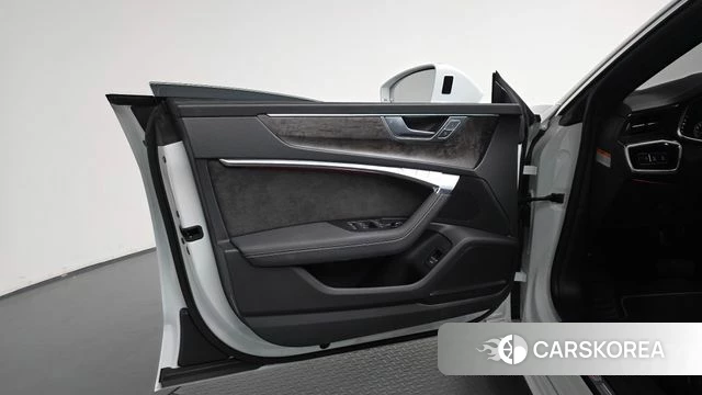 Audi A7 (4K) id 4987470 из Кореи 16