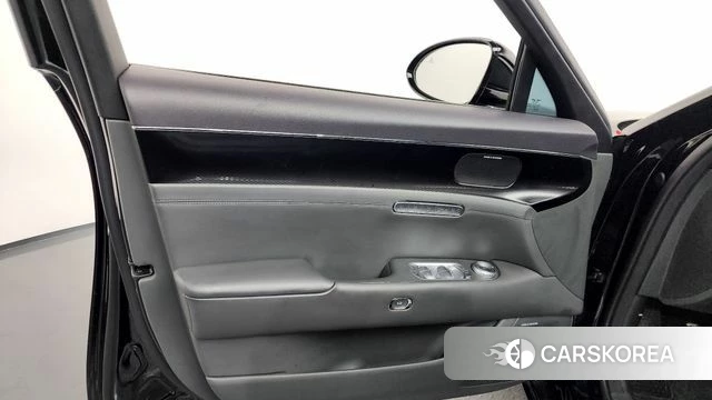 Genesis G90 (RS4) id 4186980 из Кореи 16