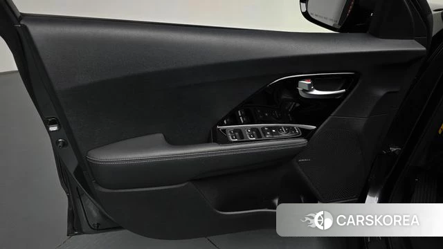 Kia Niro EV id 5023051 из Кореи 16