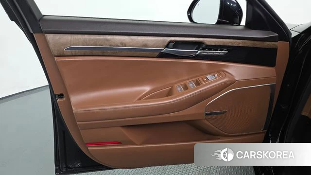 Genesis G90 id 5035103 из Кореи 16