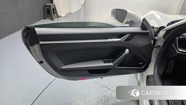 Porsche 911(992) id 5023449 из Кореи 16