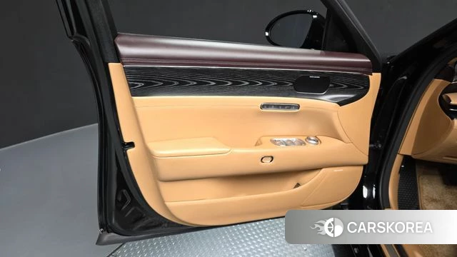 Genesis G90 (RS4) id 5033142 из Кореи 16