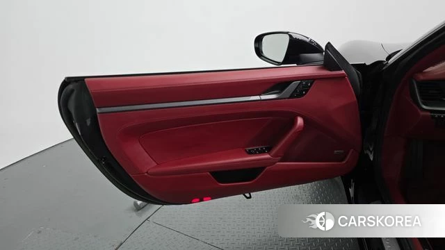 Porsche 911(992) id 4941582 из Кореи 16