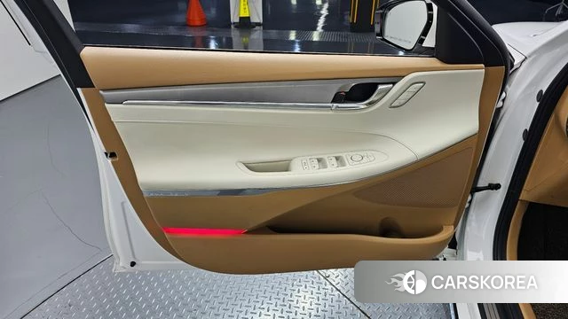 Hyundai The New Grandeur IG id 5028280 из Кореи 16