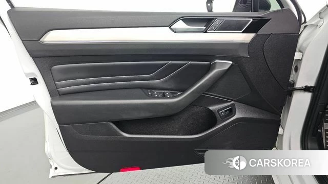 Volkswagen Passat GT (B8) id 4906622 из Кореи 16