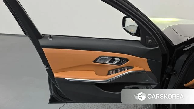 BMW 3 Series (G20) id 5011001 из Кореи 16