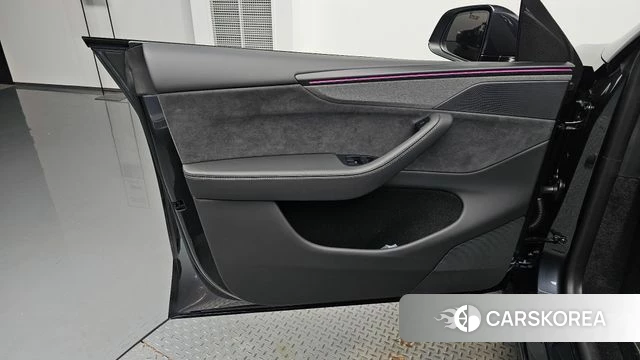Tesla Model Y id 5010896 из Кореи 16