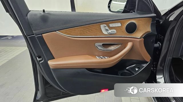 Mercedes-Benz E-Class W213 id 5059986 из Кореи 16