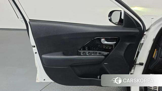 Kia Niro EV id 5013697 из Кореи 16