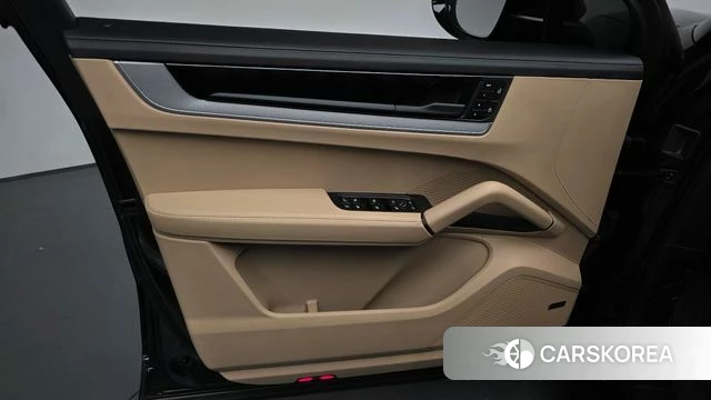 Porsche Cayenne (PO536) id 4995402 из Кореи 16