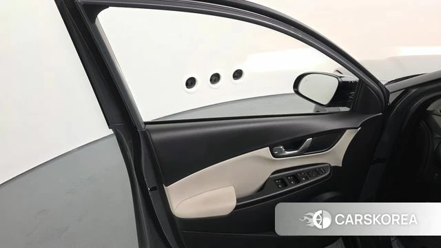 Hyundai The New Kona id 5022455 из Кореи 16
