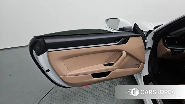 Porsche 911(992) id 4982467 из Кореи 16