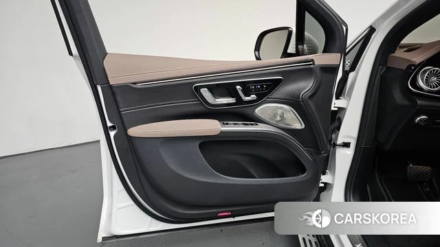 Mercedes-Benz EQS SUV X296 id 4904239 из Кореи 16
