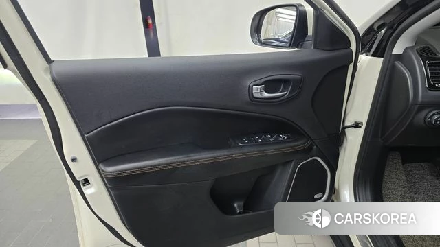 Jeep Compass 2nd Generation id 4988027 из Кореи 16